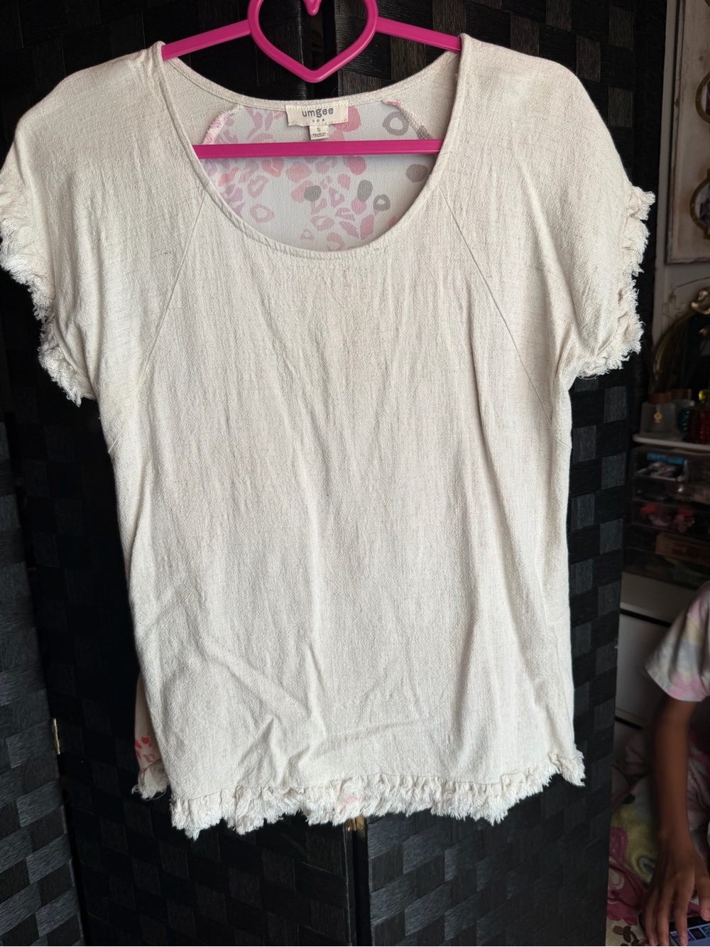 Umgee Cream Short Sleeve Frayed Hem Tee